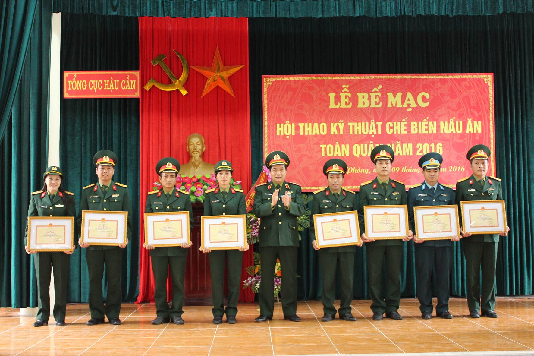 Binh chủng tham gia hội thao kỹ thuật chế biến nấu ăn toàn quân năm 2016