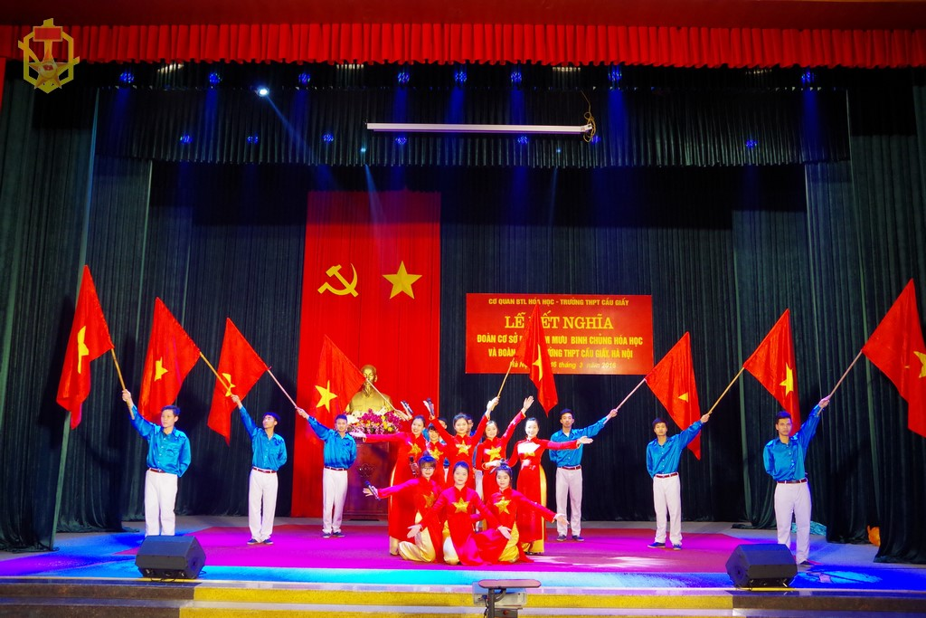 Lễ kết nghĩa giữa Đoàn cơ sở Bộ Tham mưu/Binh chủng Hóa học và Đoàn cơ sở Trường Trung học phổ thông Cầu Giấy - Hà Nội