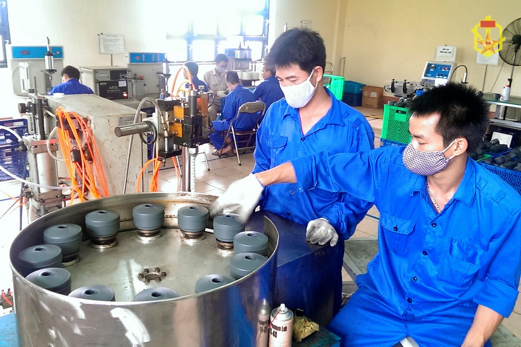 Nhà máy X61 nâng cao năng xuất lao động, chất lượng sản phẩm