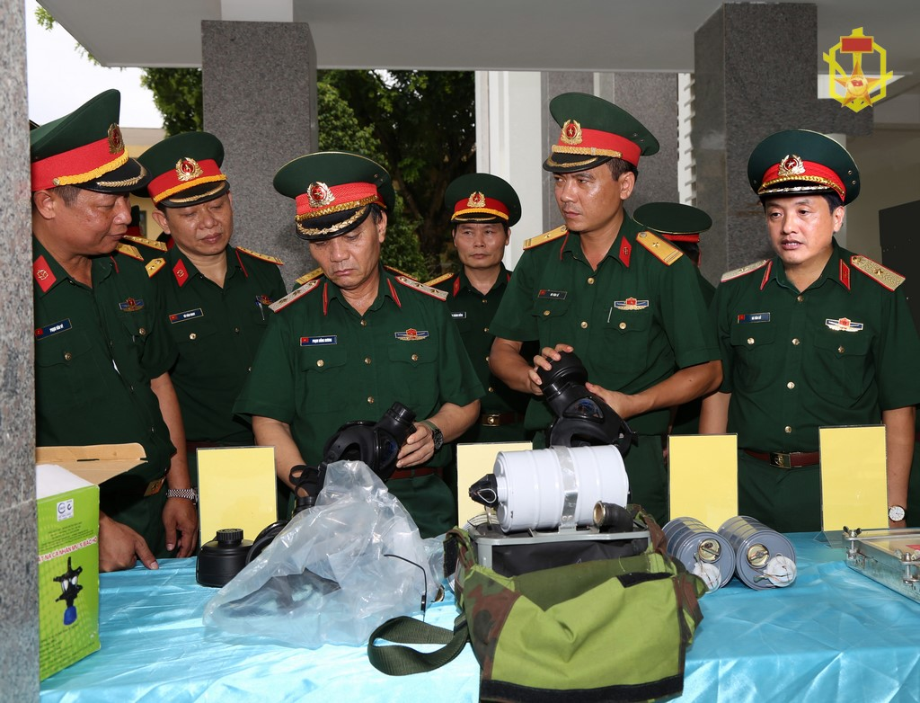 Binh chủng Hóa học đảm bảo tốt khí tài, trang bị cho các đơn vị hóa học toàn quân